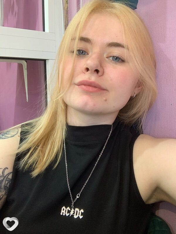 Таня, 22, Екатеринбурге — анкета №4223543