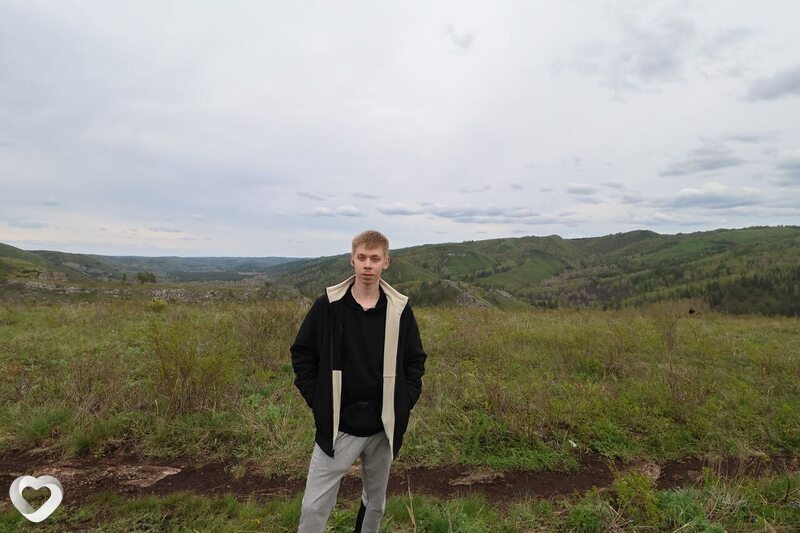 Дмитрий, 21, Перми — анкета №4223796