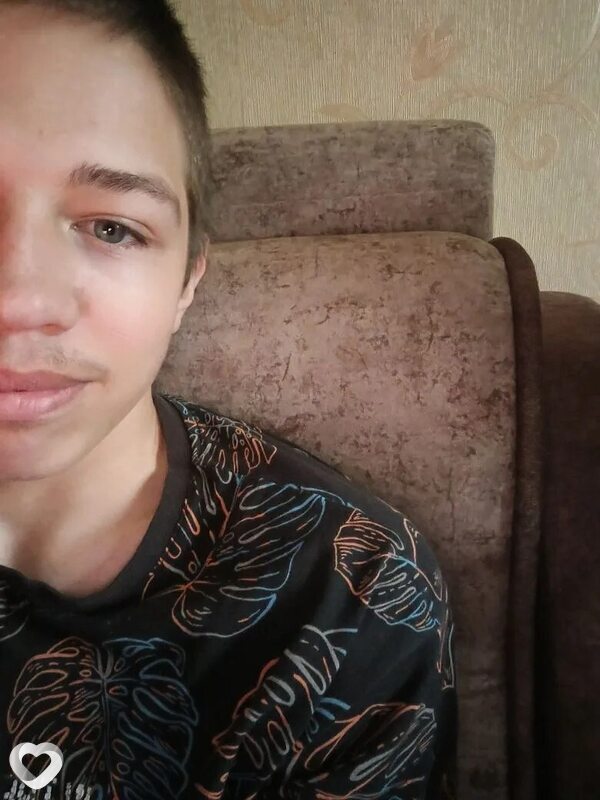 Максим, 18, Новосибирске — анкета №4224249