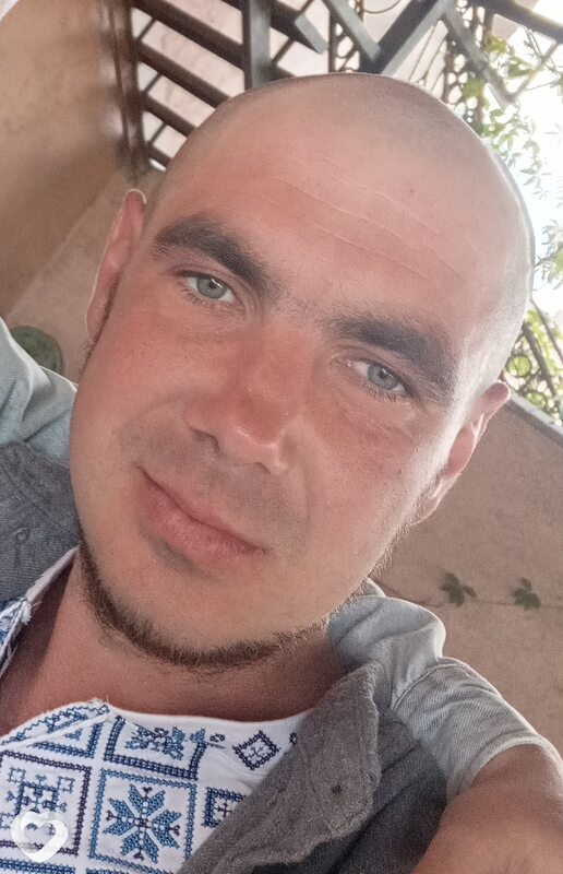 Толік, 27, Луцке — анкета №4224177