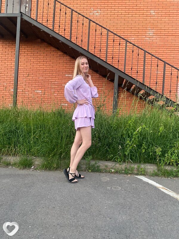 Алена, 25, Троицке — анкета №4224266