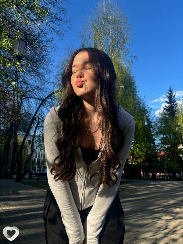 Валентина, 18, Екатеринбурге — анкета №4224314