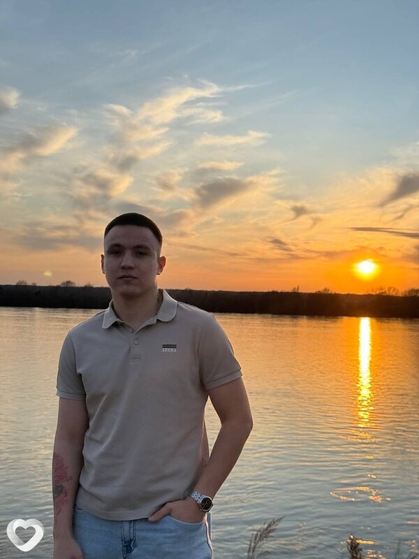Кирилл, 21, Новосибирске — анкета №4224553