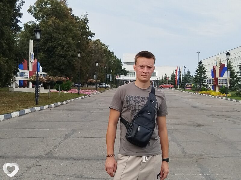 Влад, 22, Ульяновске — анкета №4224879