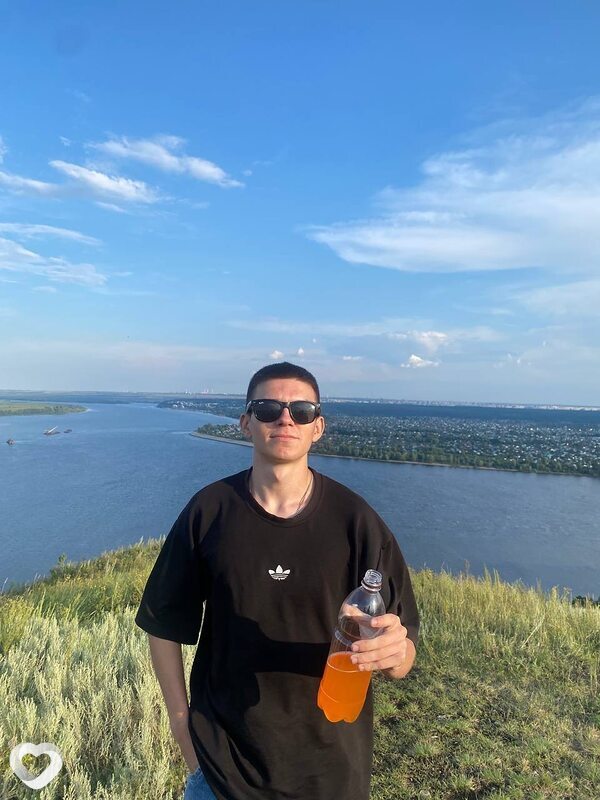Михаил, 19, Ульяновске — анкета №4225771