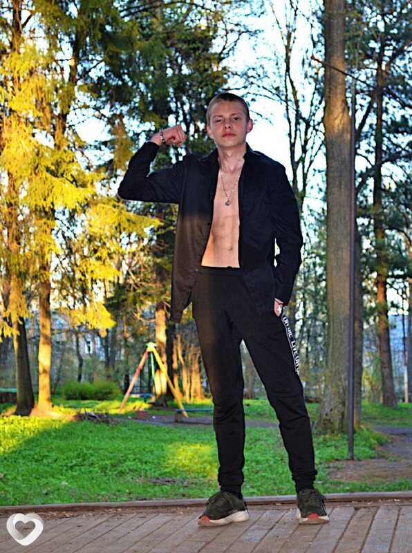 Дмитрий, 18, Кирове — анкета №4225887