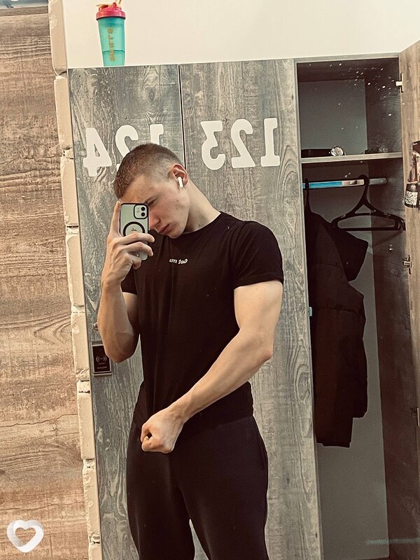 Евгений, 22, Москве — анкета №4226184