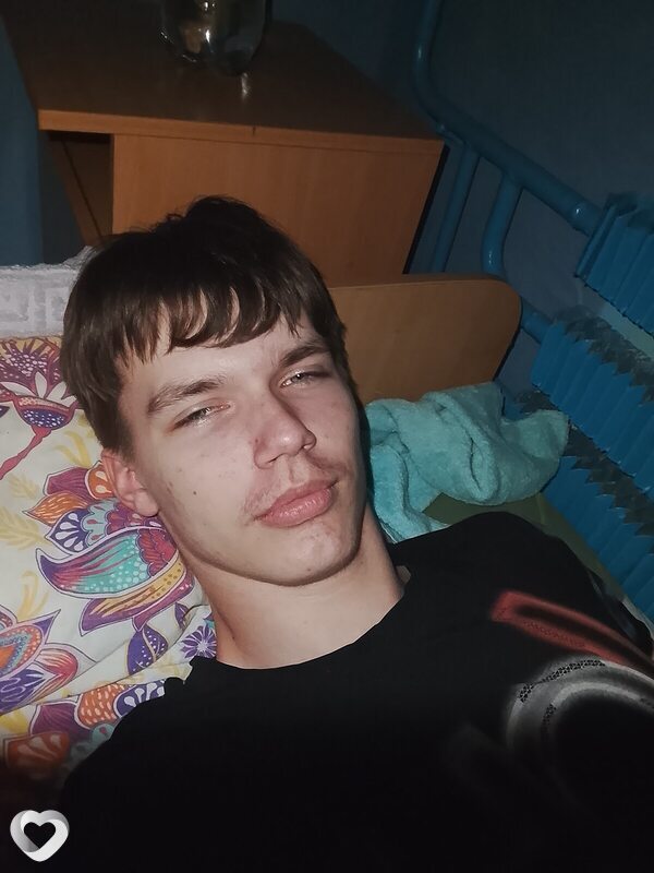 Максим, 19, Мозыре — анкета №4226367