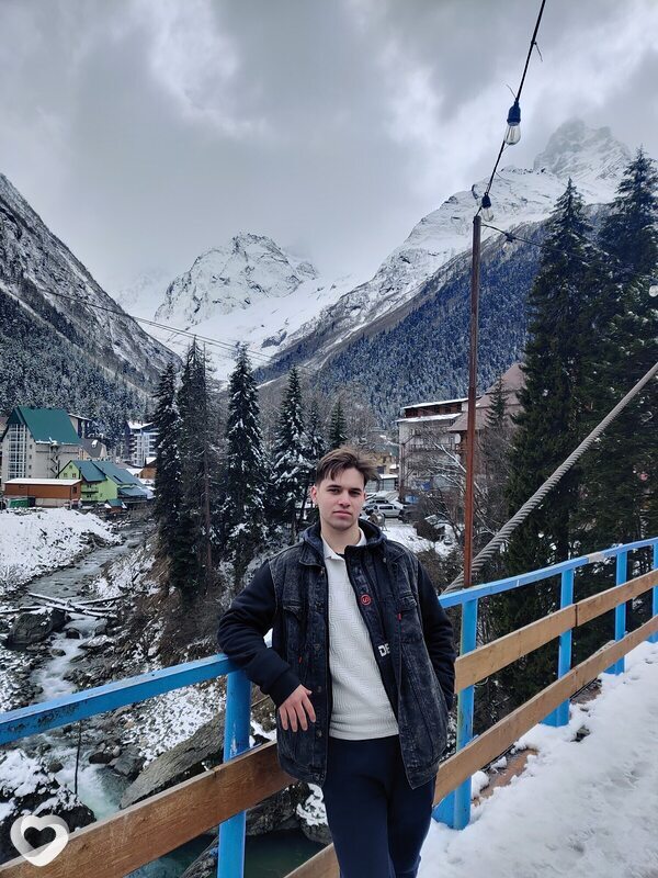 Валерий, 20, Коломне — анкета №4227038
