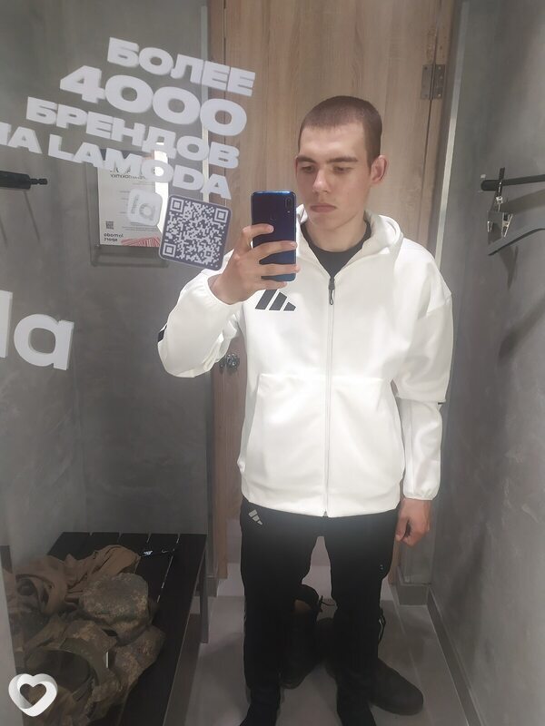 Денис, 21, Москве — анкета №4227242