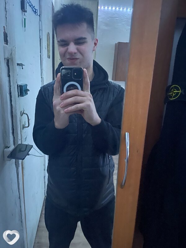 Даня, 18, Твери — анкета №4227132
