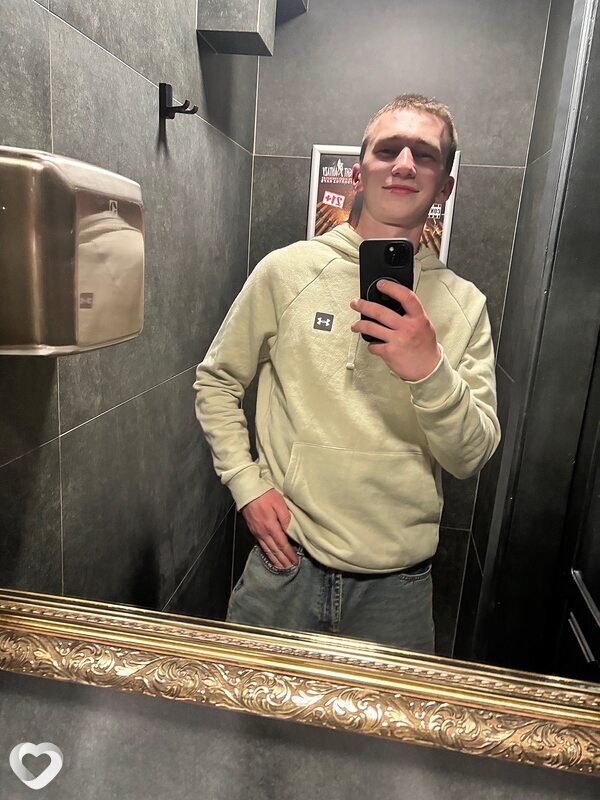 Максим, 20, Бресте — анкета №4228775