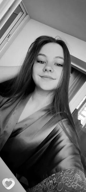 Анюта, 21, Барнауле — анкета №4228471