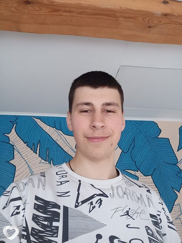 Влад, 20, Минске — анкета №4229682