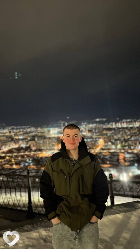Артем, 21, Красноярске — анкета №4230467