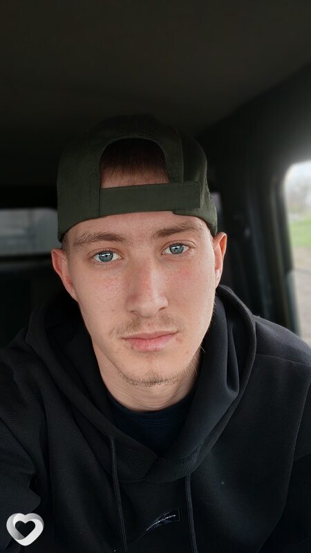 Александр, 25, Енакиеве — анкета №4232390