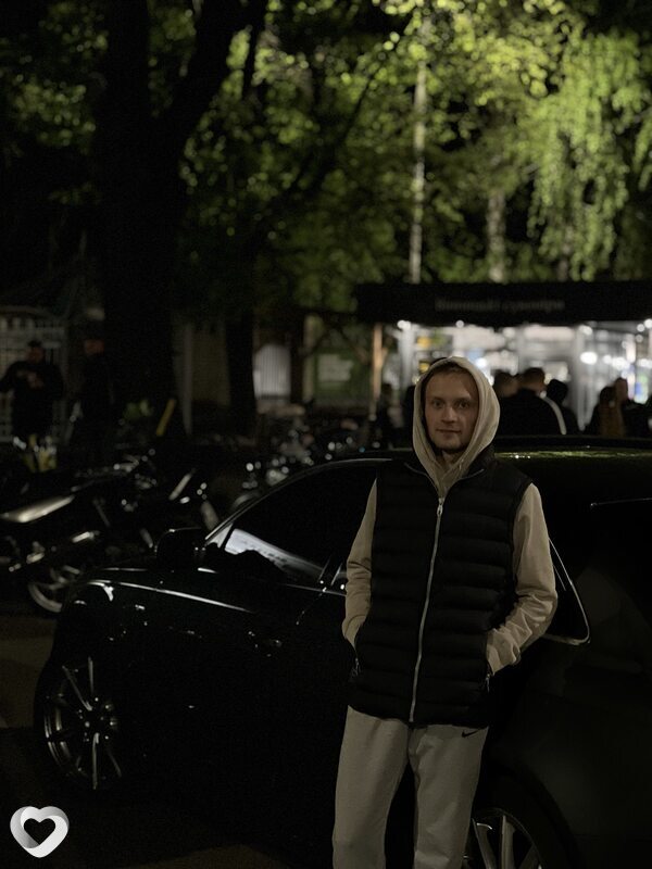 Максим, 23, Николаеве — анкета №4232565