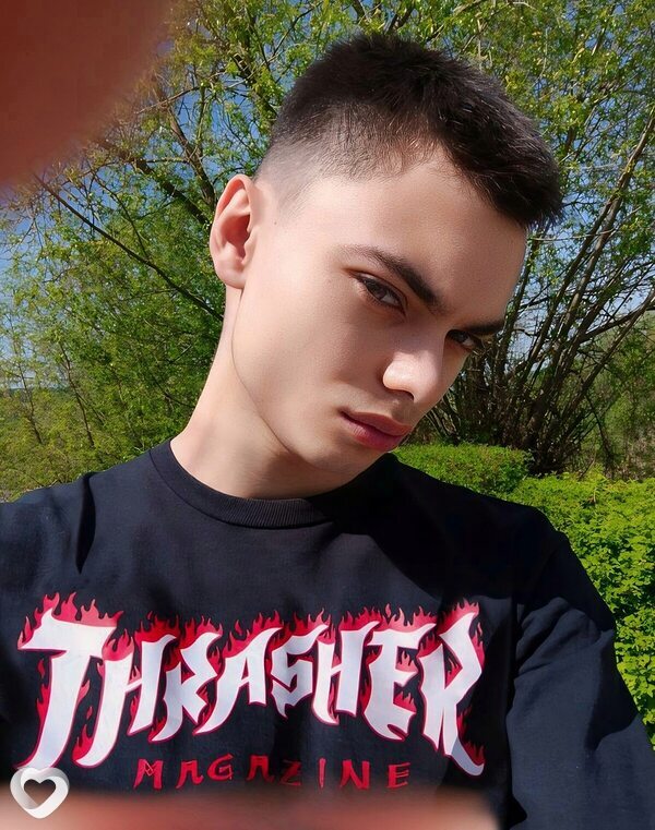 Максим, 20, Ростове-на-Дону — анкета №4234092