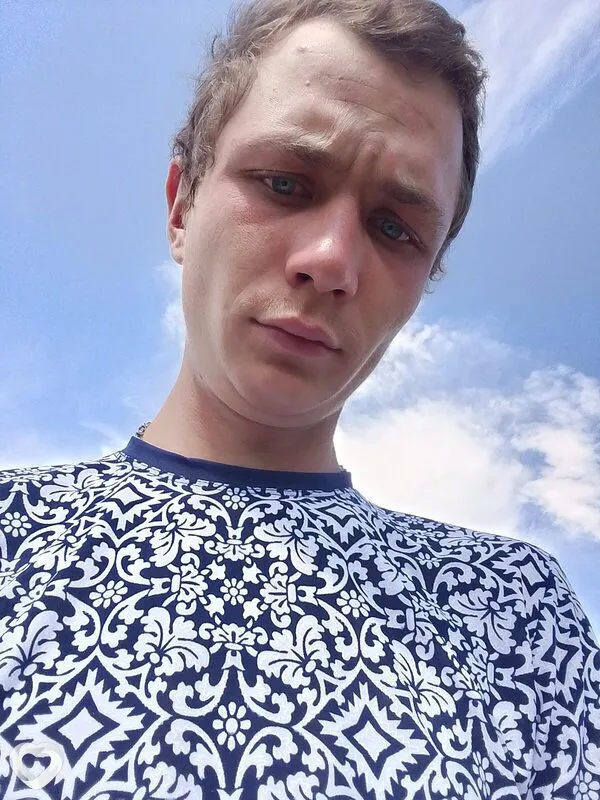 Игорь, 19, Барнауле — анкета №4234664