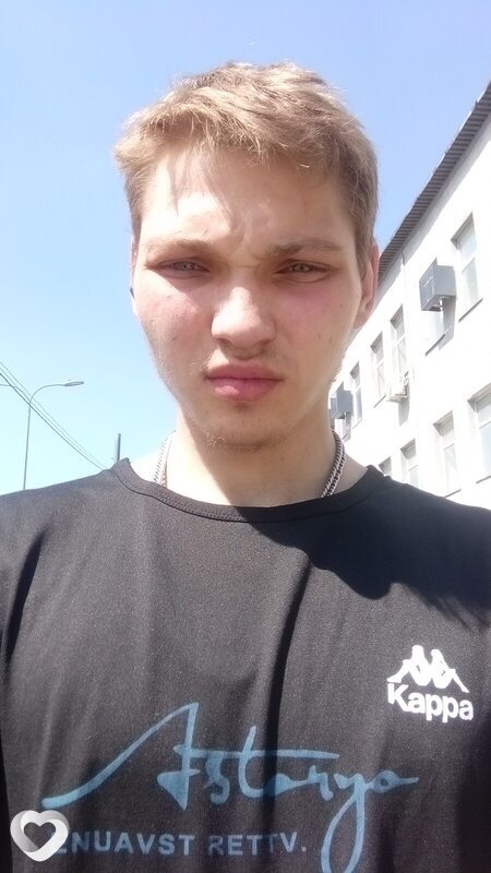 Валентин, 19, Москве — анкета №4234815