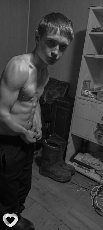 Андрей, 19, Барнауле — анкета №4236457