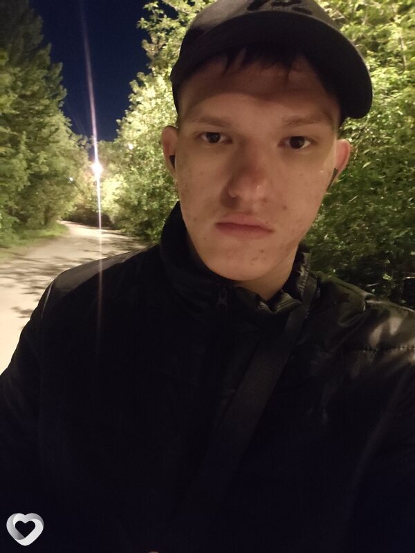 Владислав, 21, Челябинске — анкета №4237085