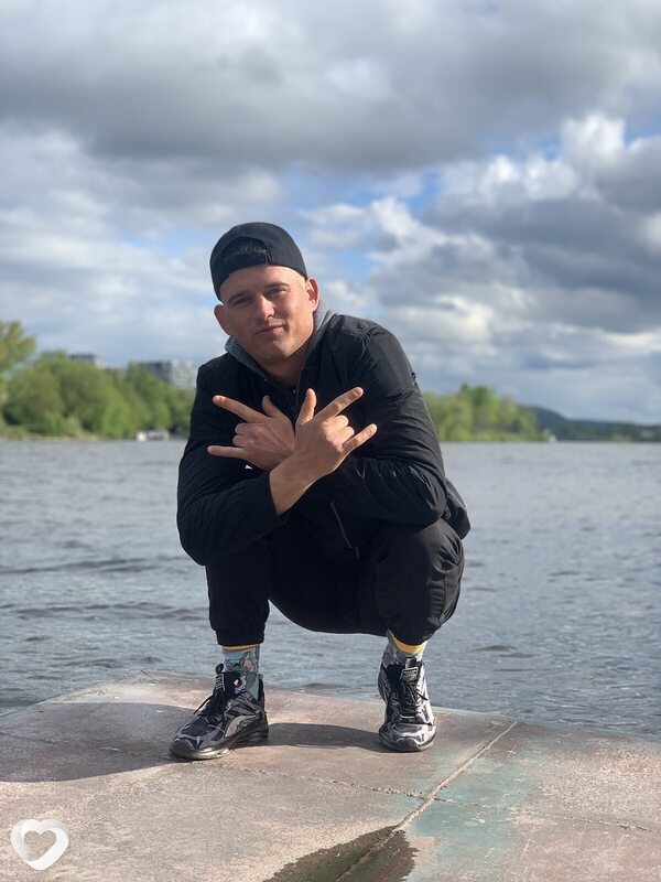 Artem, Прага