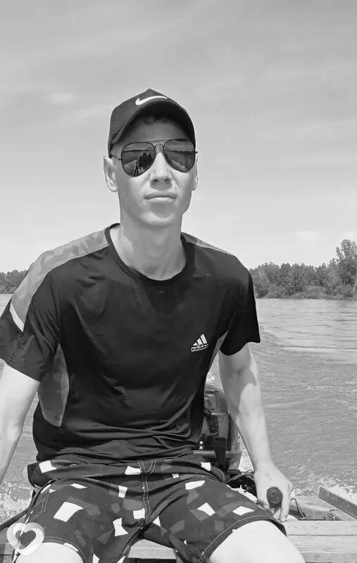 Александр, 28, Бийске — анкета №4239065