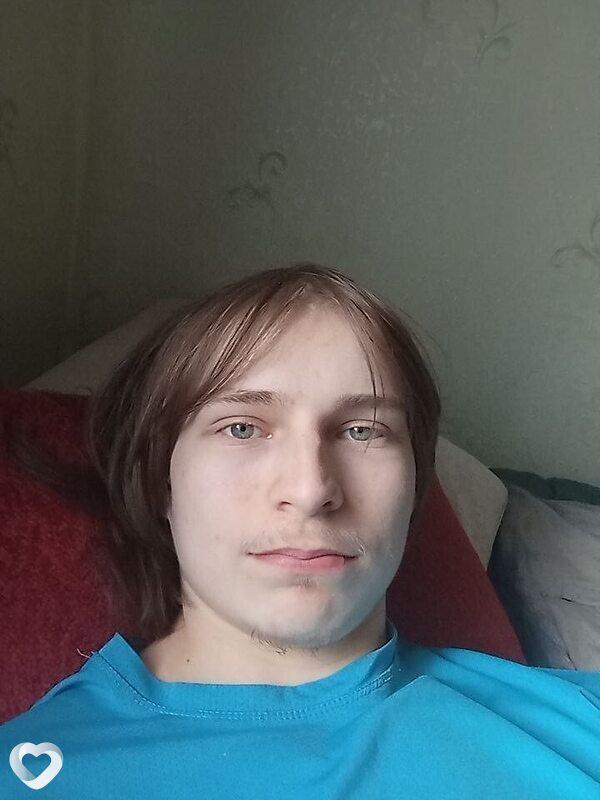 Максим, 20, Череповце — анкета №4239536