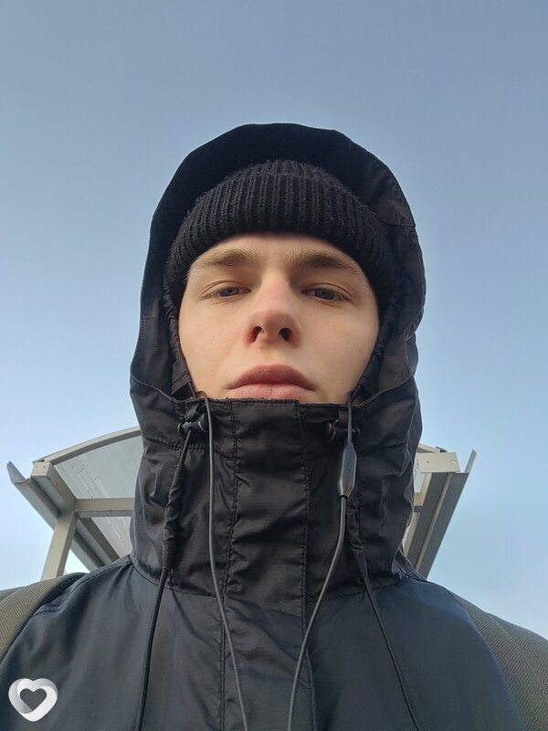 Максим, 20, Москве — анкета №4240194
