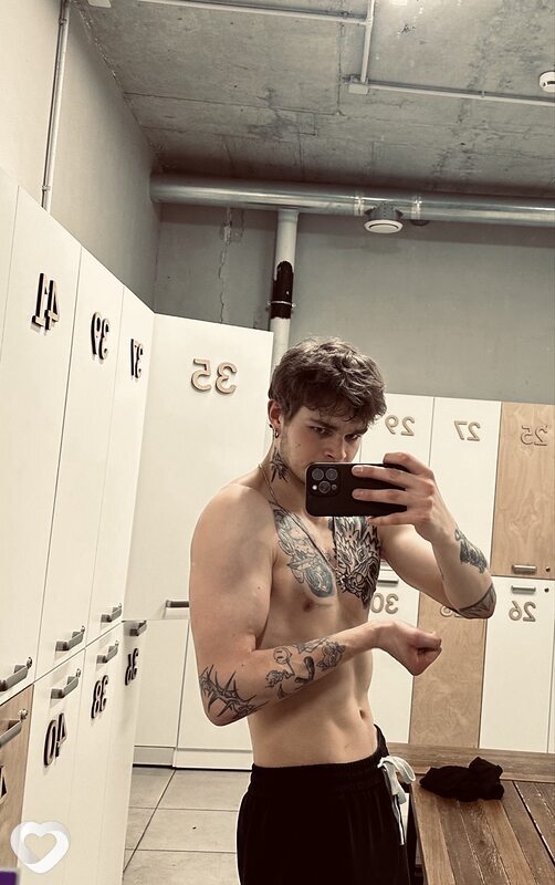 Кирилл, 21, Челябинске — анкета №4240196