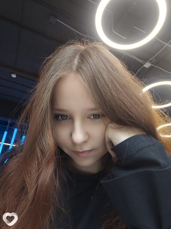 Юля, 19, Москве — анкета №4240205