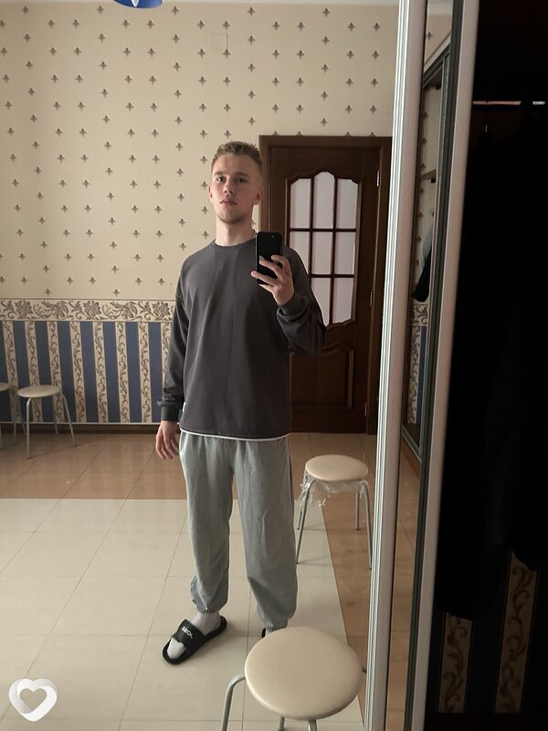 Артём, 18, Ростове-на-Дону — анкета №4240504