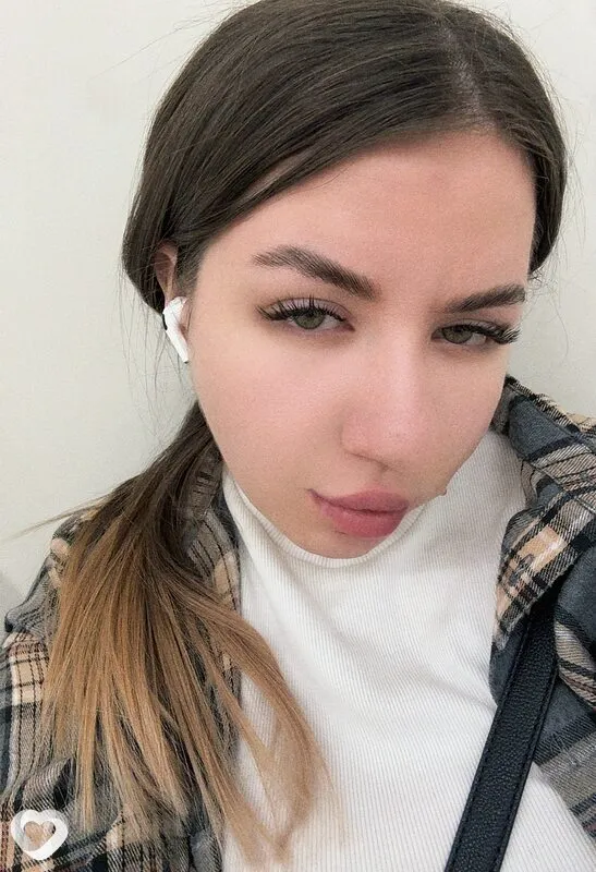 Карина, 23, Москве — анкета №4240735
