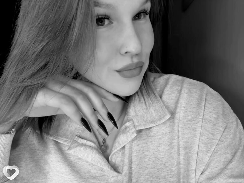 Вика, 18, Сургуте — анкета №4242232