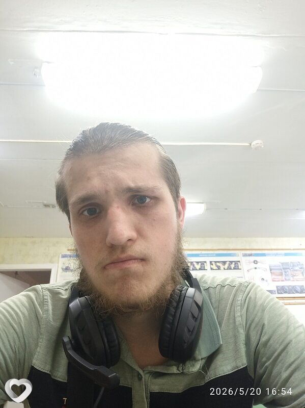 Максим, 18, Волгограде — анкета №4242525