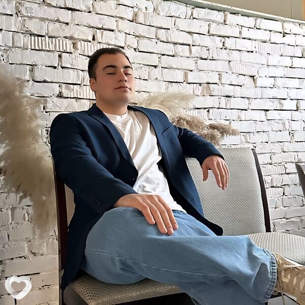 Александр, 19, Пскове — анкета №4242584