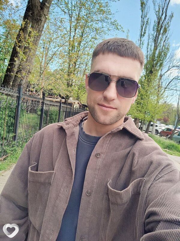 Артем, 32, Ростове-на-Дону — анкета №4242813
