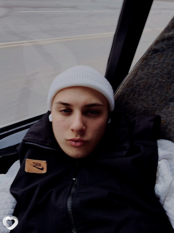 Евгений, 21, Омске — анкета №4245016