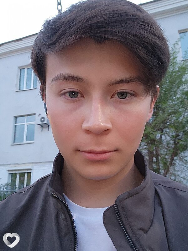 Александр, 18, Улан-Удэ — анкета №4245176