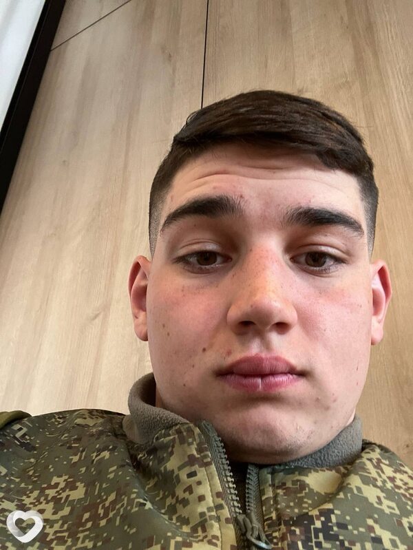 Александр, 26, Шахтерске — анкета №4245858