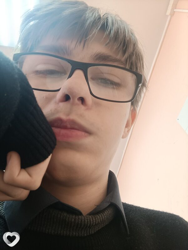 Максим, 18, Балакове — анкета №4246230