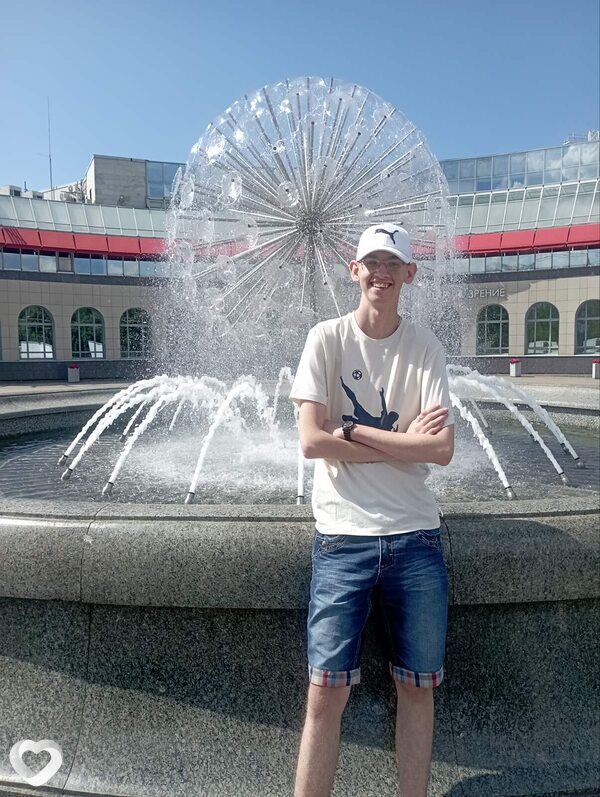 Максим, 18, Пинске — анкета №4246235