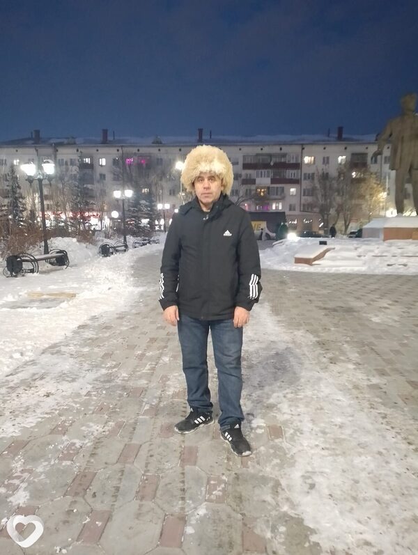 Али, Тында