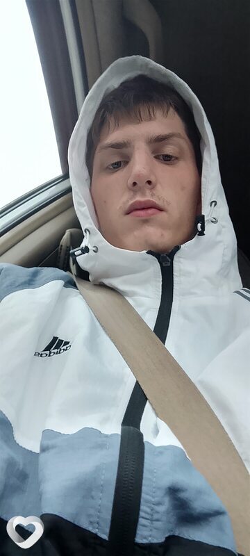 Александр, 20, Братске — анкета №4247054