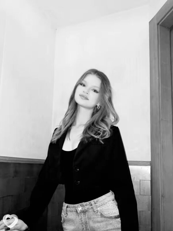 Оля, 23, Иванове — анкета №4247580