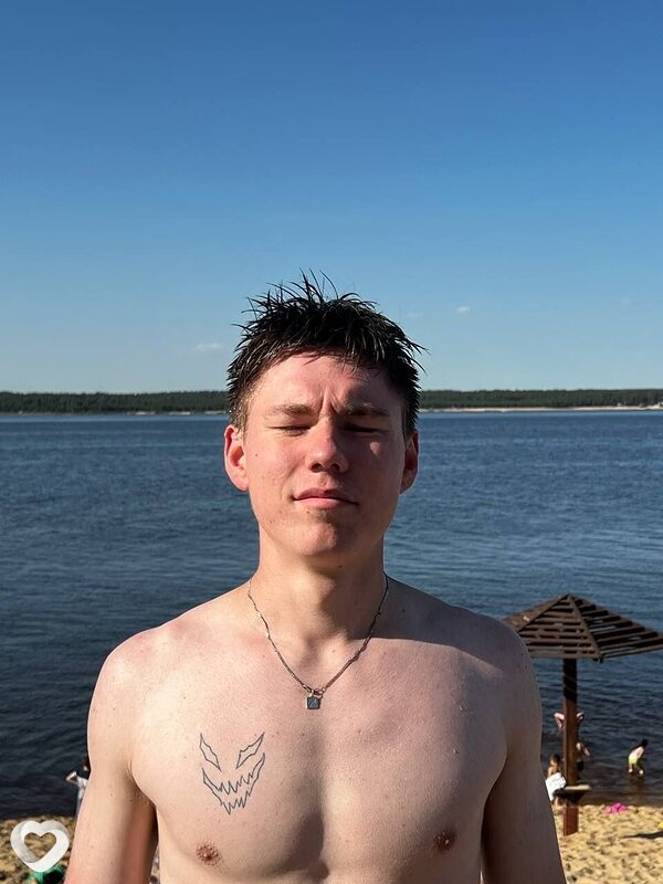 Кирилл, 25, Елабуге — анкета №4247564