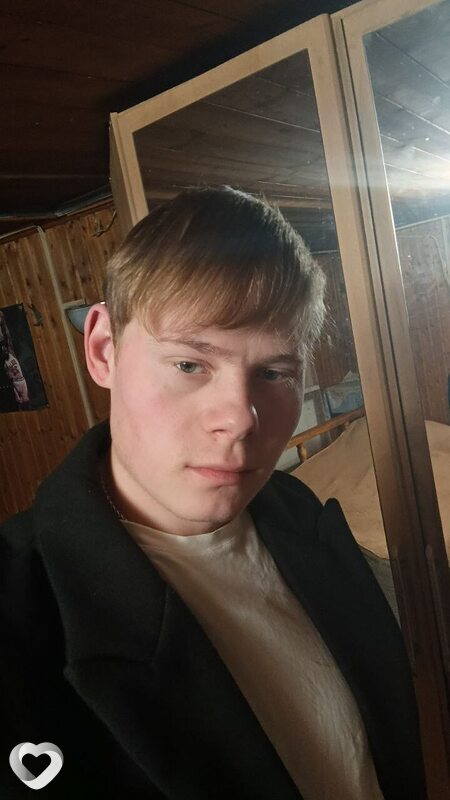 Михаил, 23, Москве — анкета №4249488