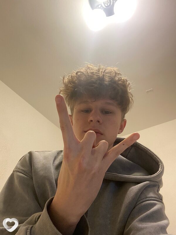 Дмитрий, 21, Серове — анкета №4249353