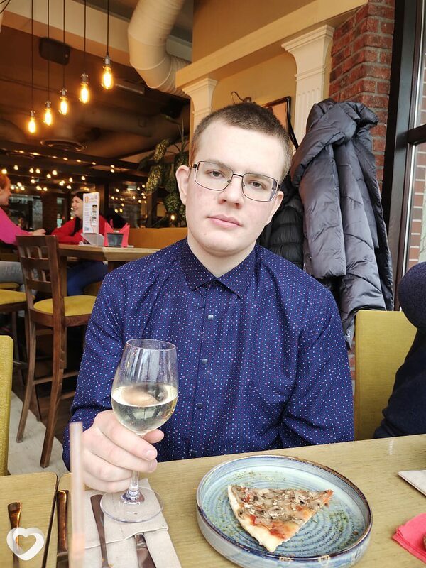Артём, 20, Калининграде — анкета №4250717